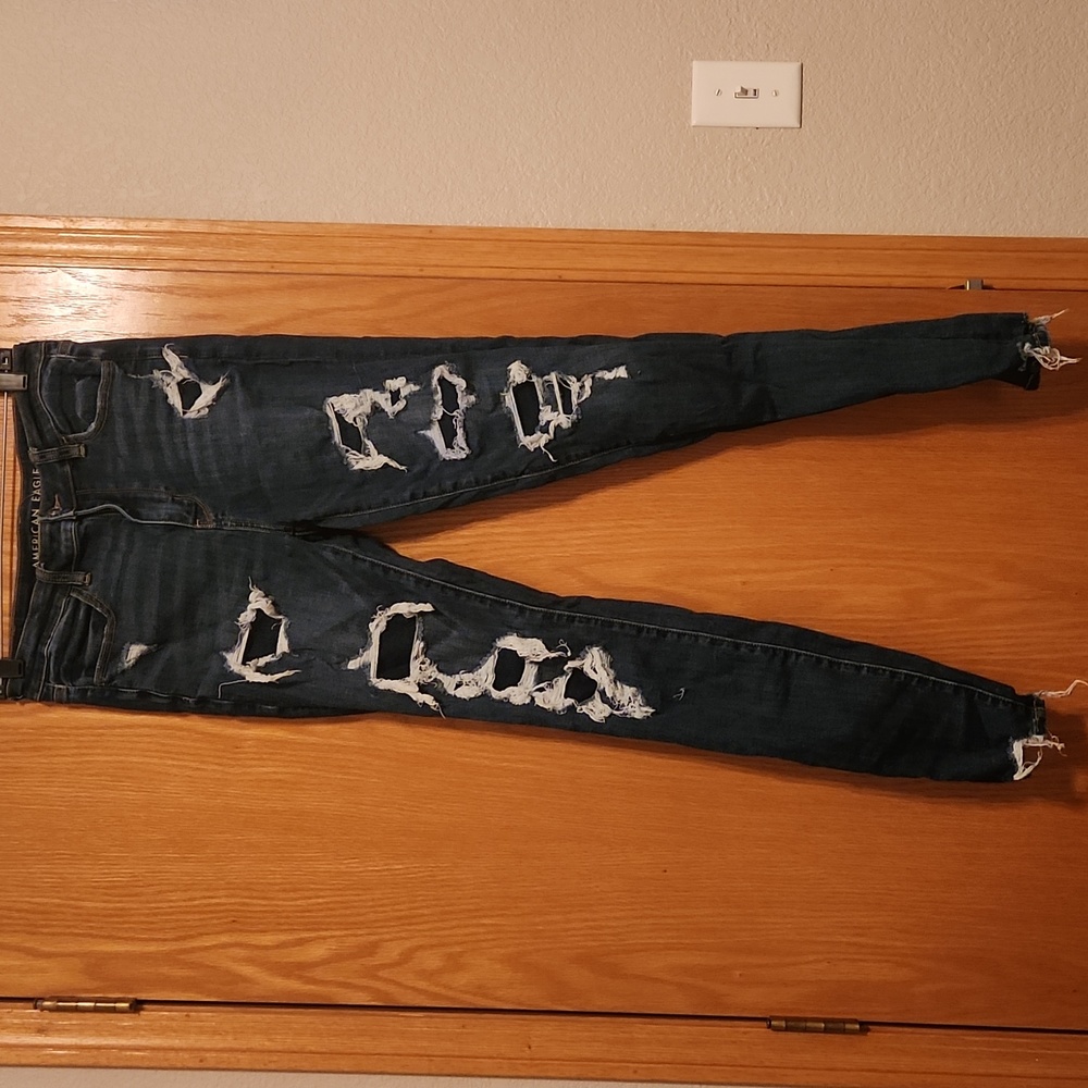 American Eagle Dark Wash Ripped Skinny Jean
